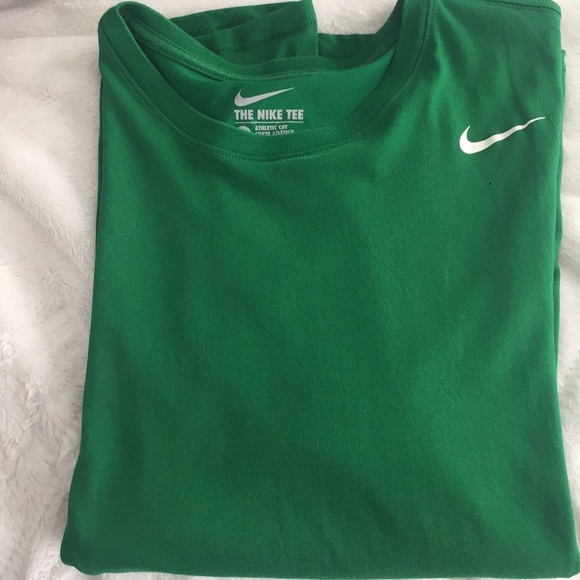 kelly green nike shirt